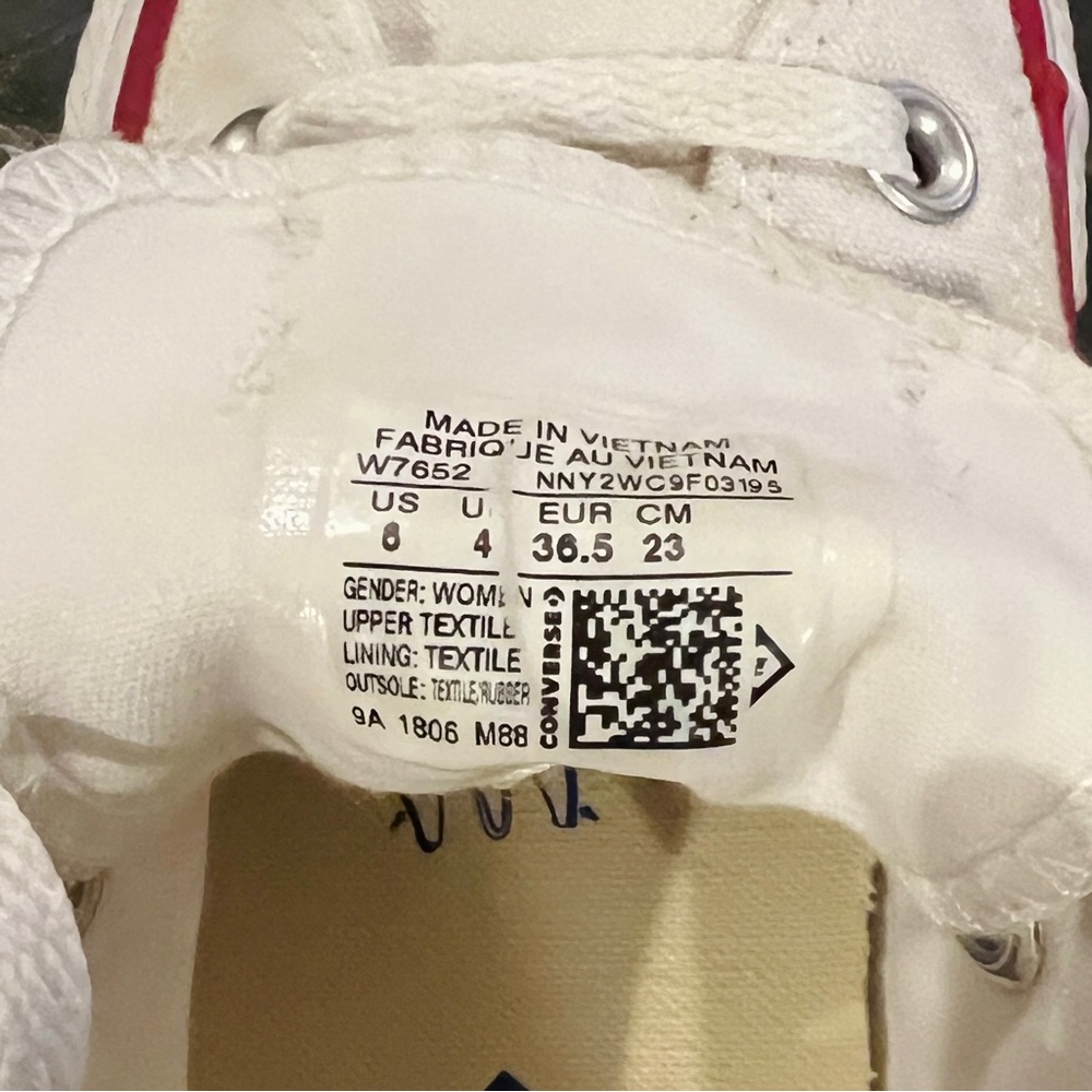 Converse Chuck Taylor Original AllStar Sneakers - Picture 4 of 6